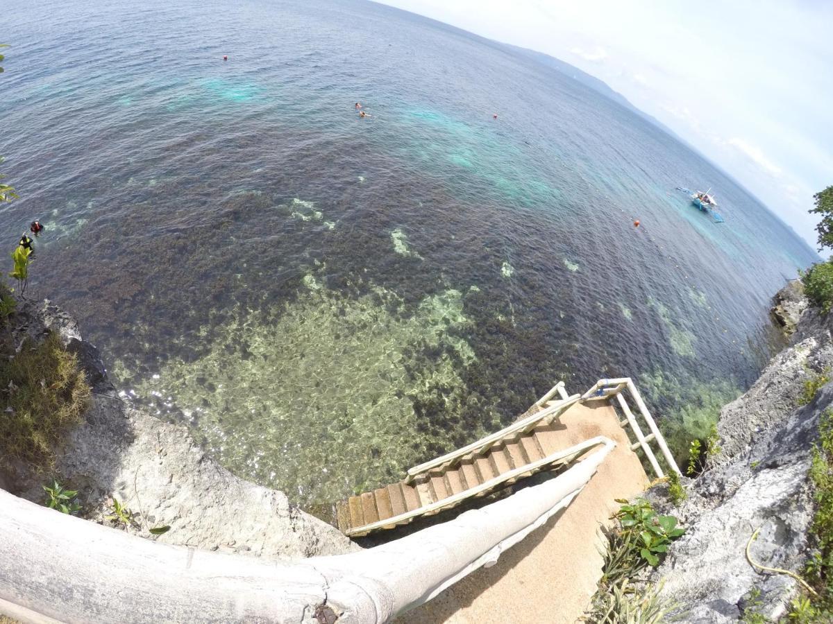 Готель Reddoorz Premium @ Napaling Point Tangnan Екстер'єр фото